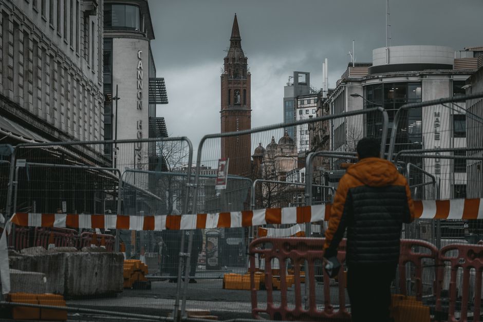 伯明翰运河与城市建筑