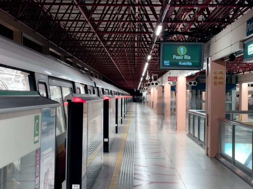 新加坡巴士站和校车